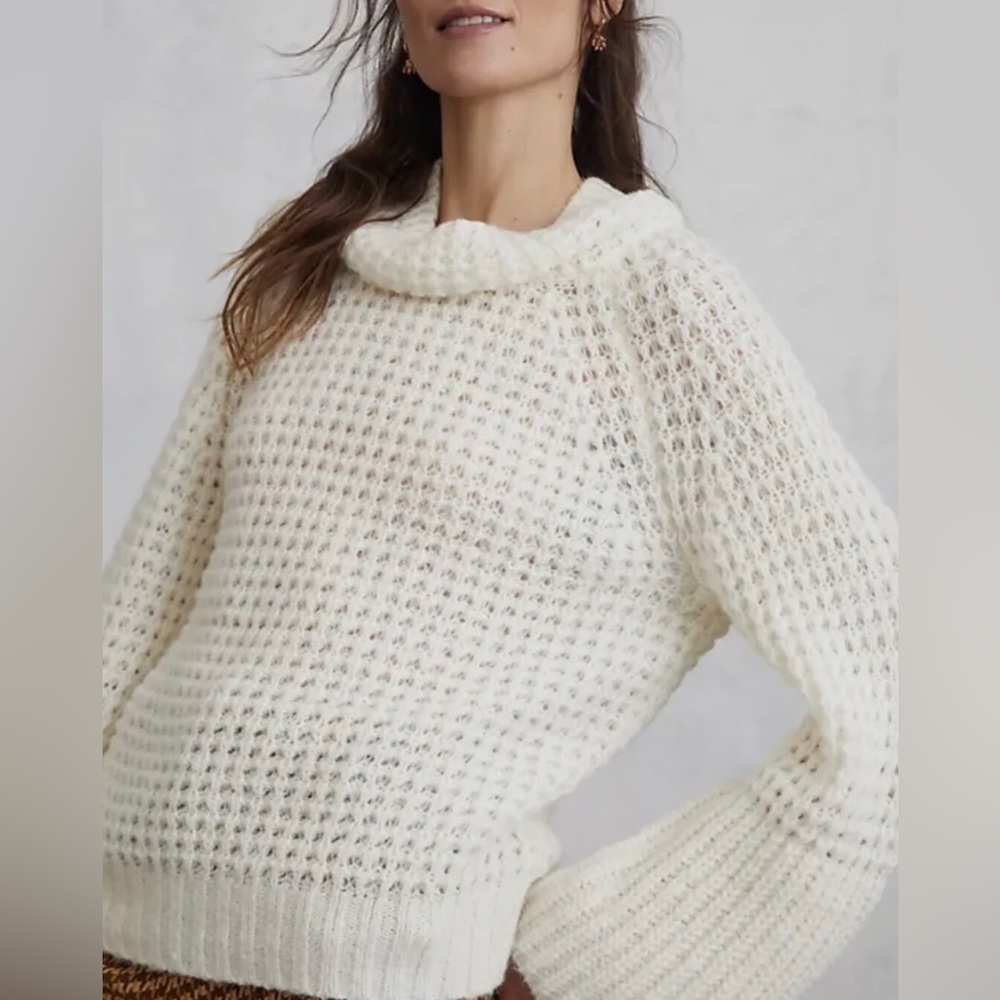 ANTHROPOLOGIE MAEVE Dionne bell sleeve sweater ivory size small
